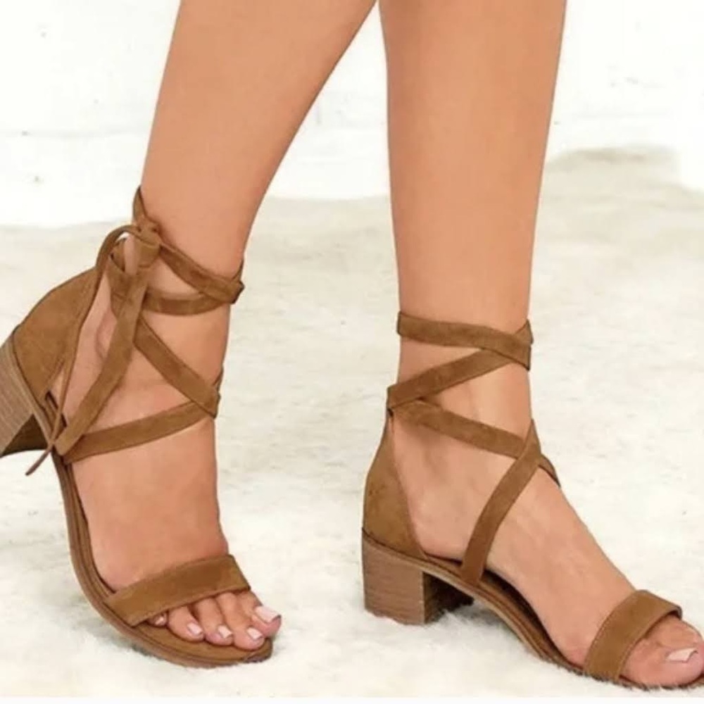 Steve Madden Rizzaa Sandals